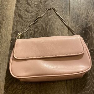 I don’t wear purses